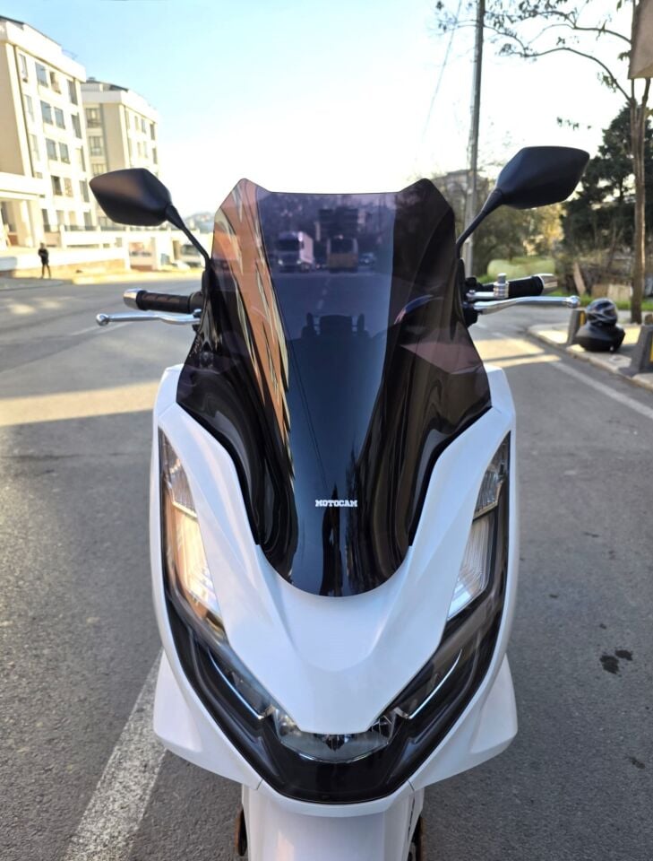 MOTOCAM Honda PCX Ön Cam 2021-2024 Model 47cm Siyah Renkli 4mm SPORTİF