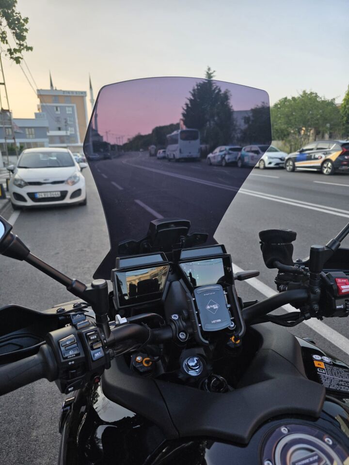 MOTOCAM Yamaha Tracer 900 Ön Cam 2023-2026 Model 61cm Siyah Renkli 4mm