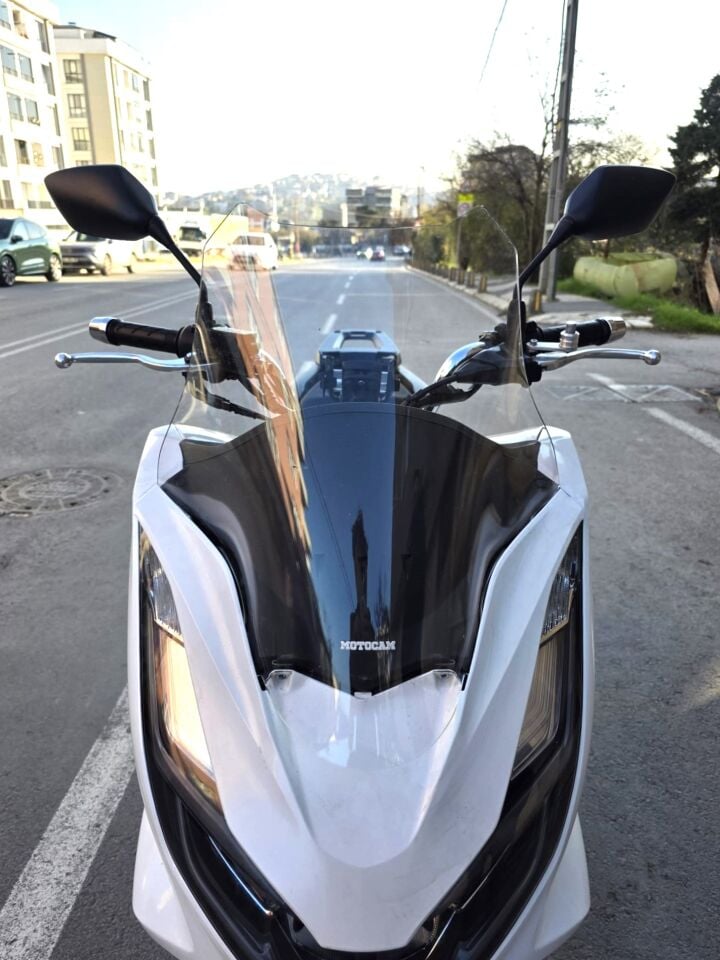 MOTOCAM Honda PCX Ön Cam 2021-2024 Model 47cm Şeffaf Renkli 4mm SPORTİF