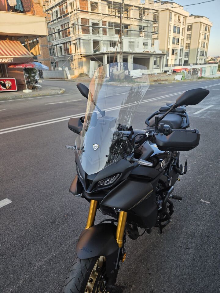 MOTOCAM Yamaha Tracer 900 Ön Cam 2023-2026 Model 61cm Şeffaf Renkli 4mm Uzun