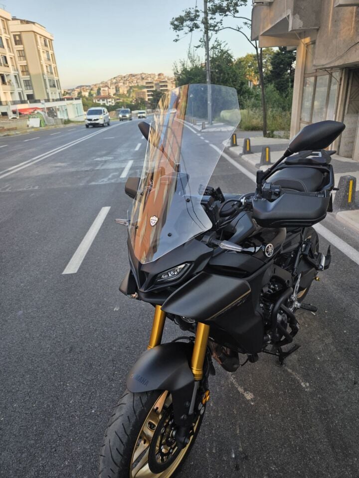 MOTOCAM Yamaha Tracer 900 Ön Cam 2023-2026 Model 61cm Şeffaf Renkli 4mm Uzun