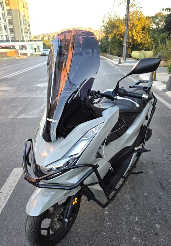 MOTOCAM Honda PCX Ön Cam 2021-2024 Model 65cm Siyah Renkli 4mm