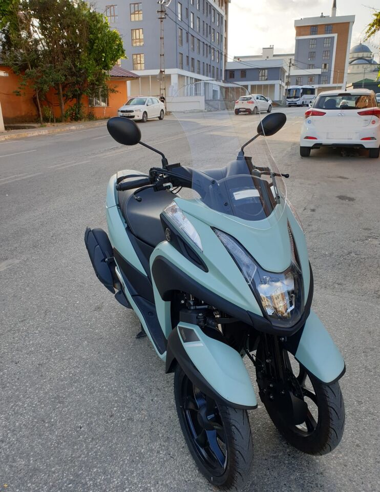 MOTOCAM Yamaha Tricity 155 Ön Cam 2014-2026 Model 60cm Şeffaf Renkli 4mm