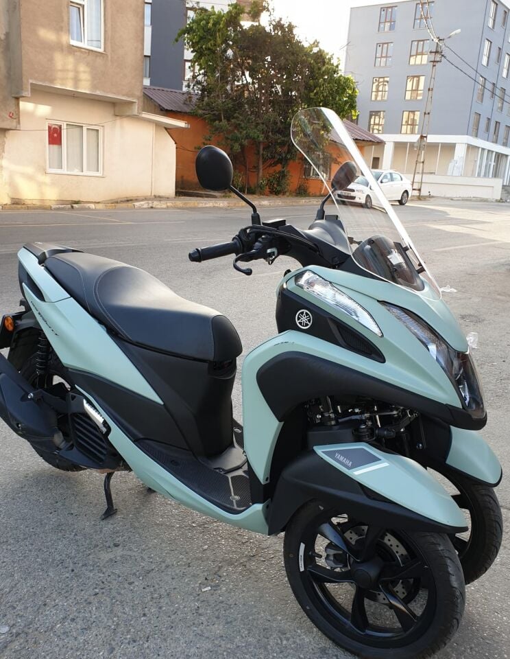 MOTOCAM Yamaha Tricity 155 Ön Cam 2014-2026 Model 60cm Şeffaf Renkli 4mm
