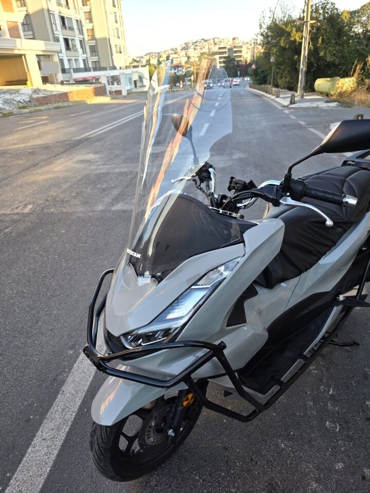 MOTOCAM Honda PCX Ön Cam 2021-2024 Model 65cm Şeffaf Renkli 4mm