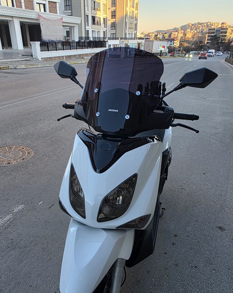 MOTOCAM Yamaha Xcity 250 Ön Cam 2007-2017 Model 40cm Siyah Renkli 4mm