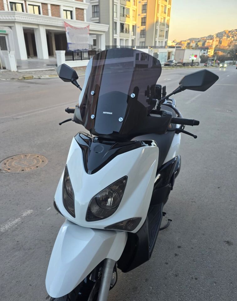 MOTOCAM Yamaha Xcity 250 Ön Cam 2007-2017 Model 40cm Siyah Renkli 4mm