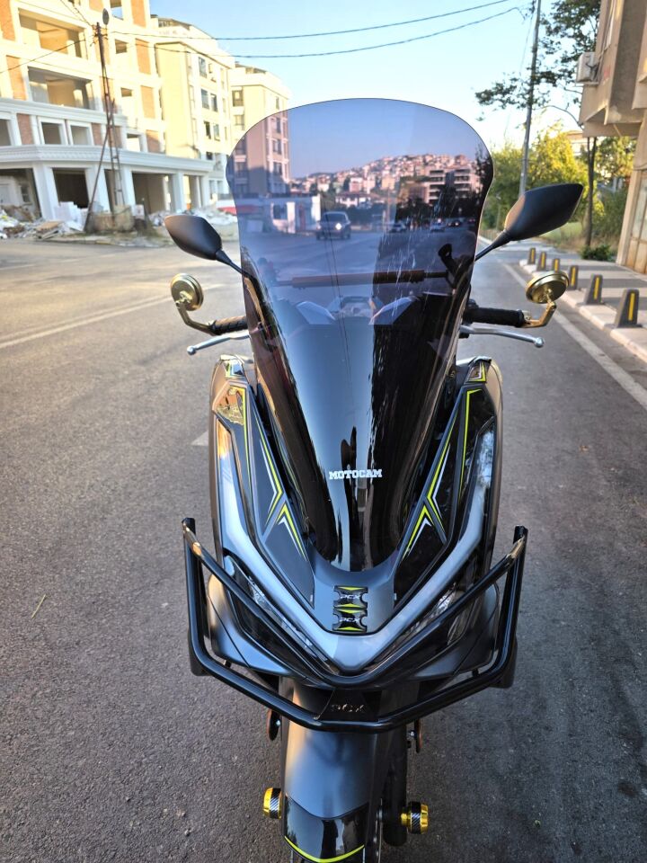 MOTOCAM Honda PCX Ön Cam 2025-2026 Model 66cm Siyah Renkli 4mm