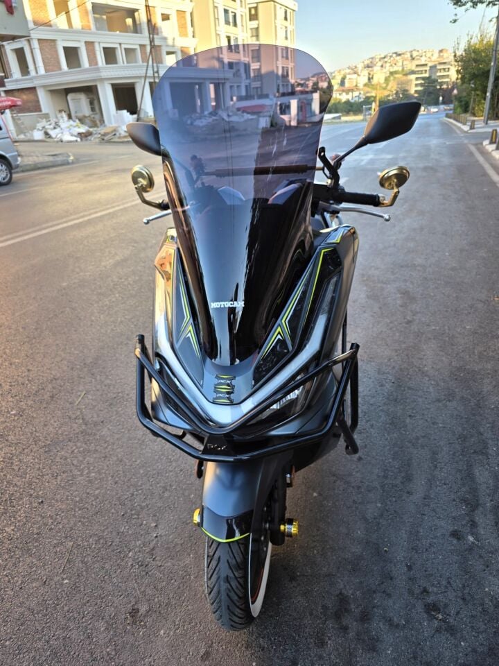 MOTOCAM Honda PCX Ön Cam 2025-2026 Model 66cm Siyah Renkli 4mm