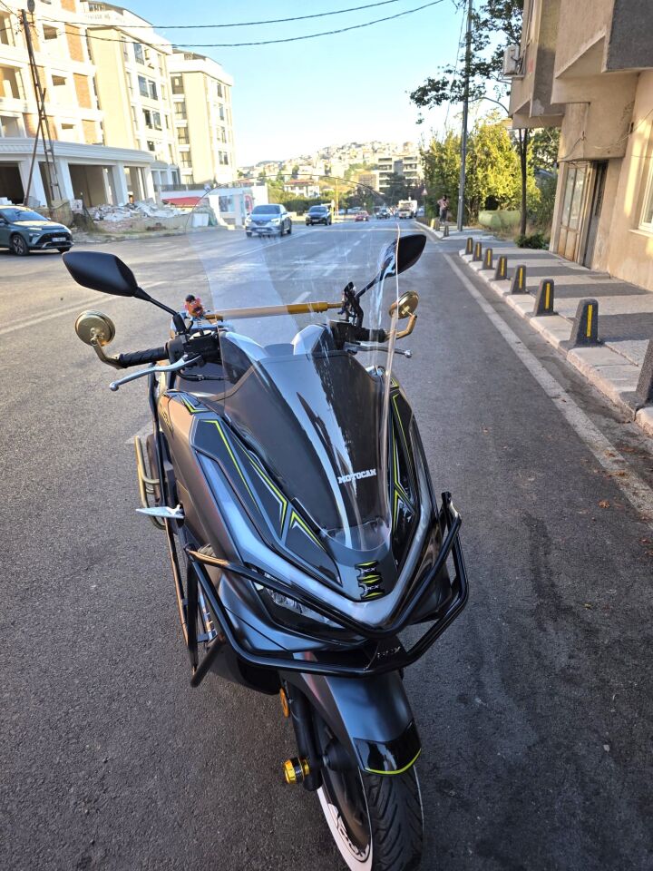 MOTOCAM Honda PCX Ön Cam 2025-2026 Model 66cm Şeffaf Renkli 4mm