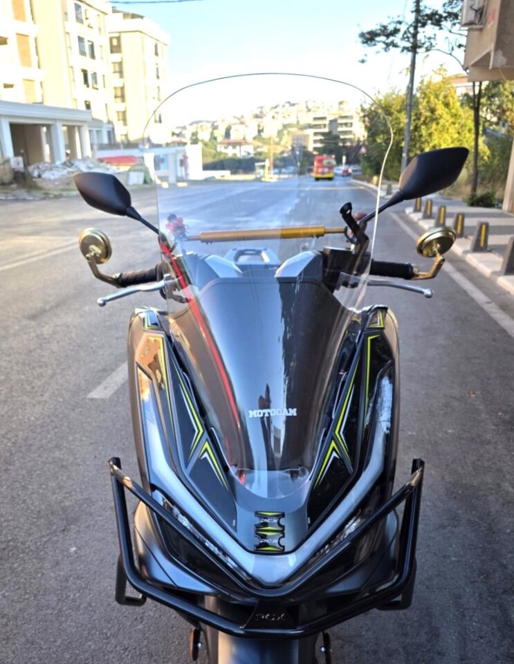 MOTOCAM Honda PCX Ön Cam 2025-2026 Model 66cm Şeffaf Renkli 4mm