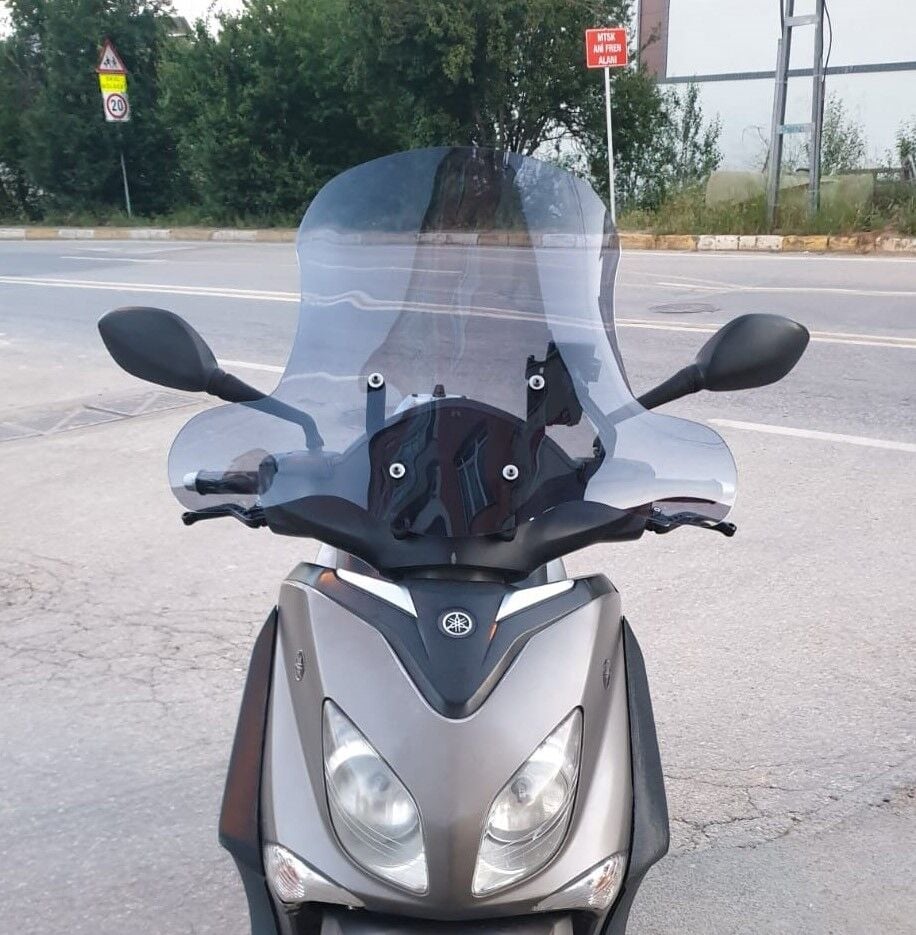MOTOCAM Yamaha Xcity 250 Ön Cam 2011-2016 Model 50cm Füme Renkli 4mm ELCİKLİ