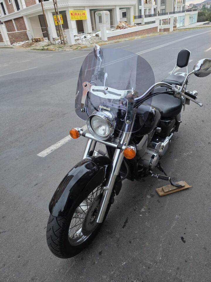 MOTOCAM Honda Shadow 750 Ön Cam 1999-2010 Model 45cm Füme Renkli 4mm APARATSIZ