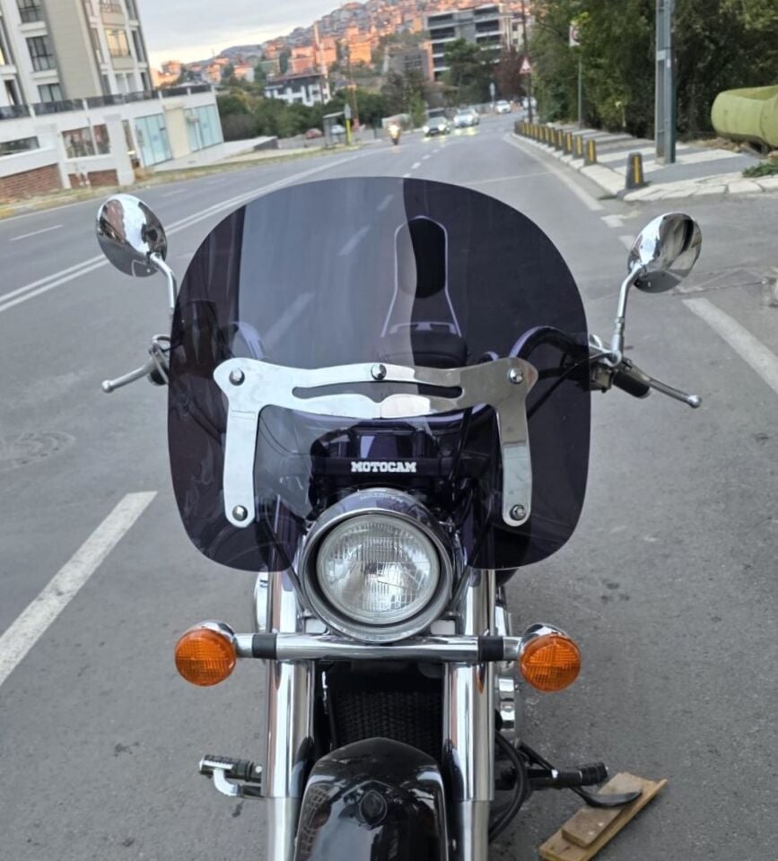 MOTOCAM Honda Shadow 750 Ön Cam 1999-2010 Model 45cm Siyah Renkli 4mm APARATSIZ