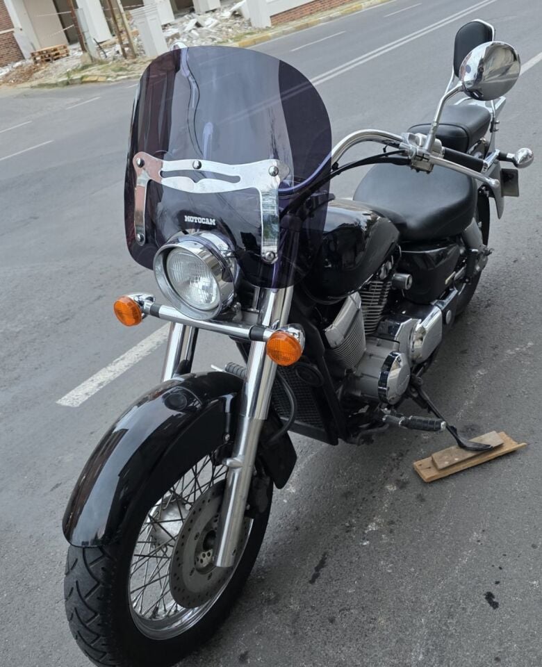 MOTOCAM Honda Shadow 750 Ön Cam 1999-2010 Model 45cm Siyah Renkli 4mm APARATSIZ