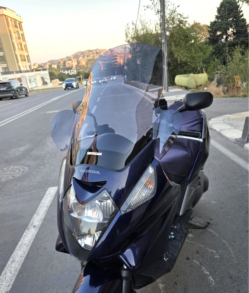 MOTOCAM Honda Silverwing FJS 400 Ön Cam 2001-2012 Model 68cm Füme Renkli 4mm ELCİKLİ