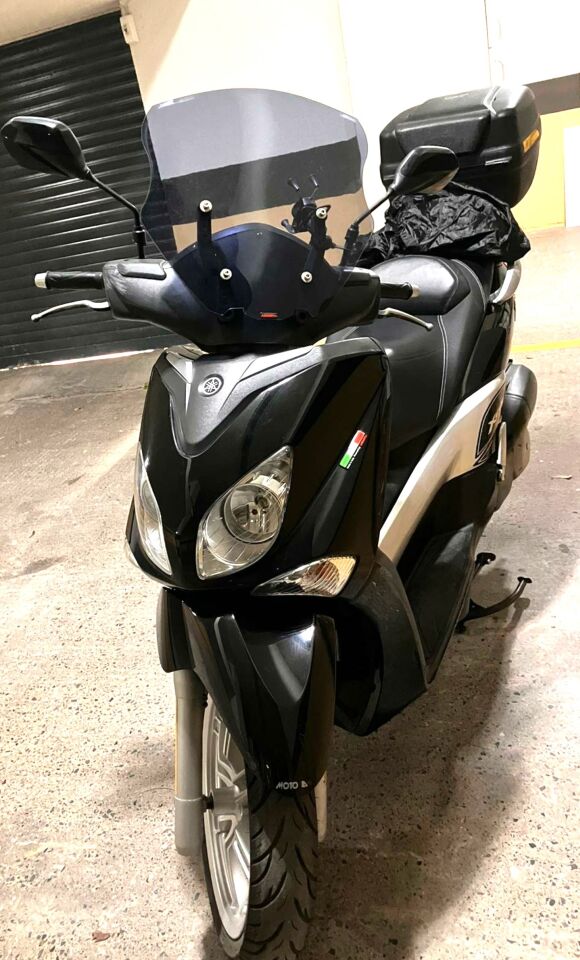 MOTOCAM Yamaha Xenter 150 Ön Cam 2013-2016 Model 40cm Füme Renkli 4mm
