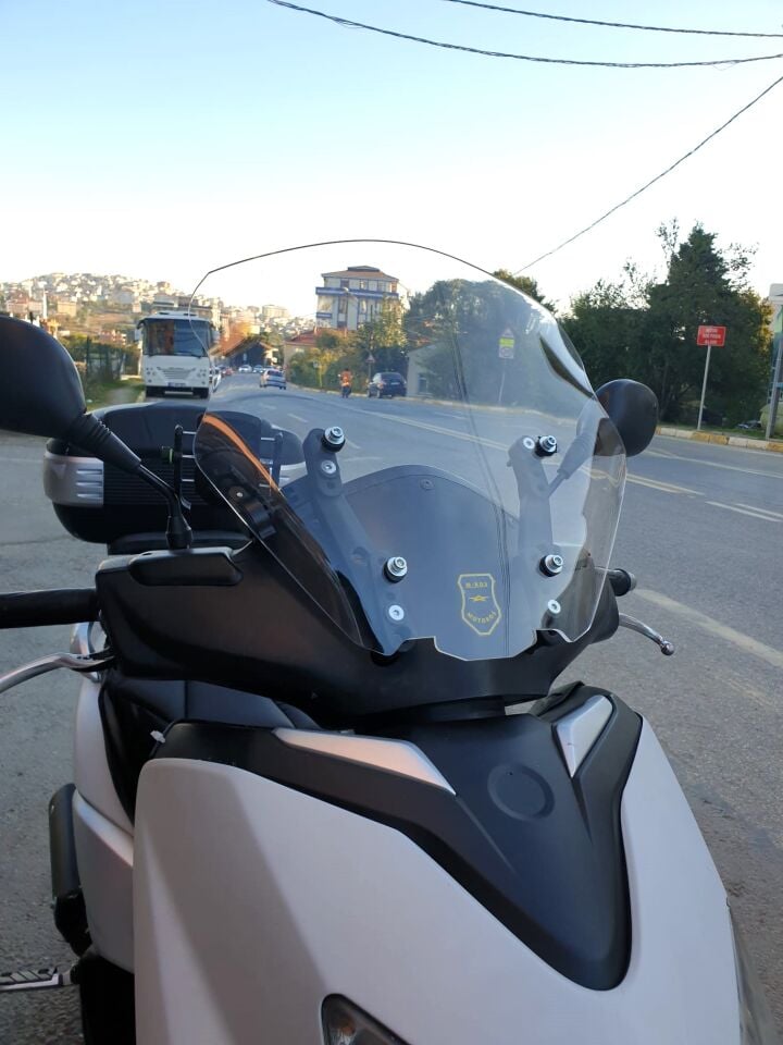 MOTOCAM Yamaha Xenter 150 Ön Cam 2013-2016 Model 40cm Şeffaf Renkli 4mm