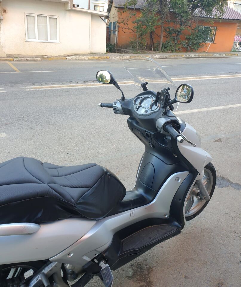 MOTOCAM Yamaha Xenter 150 Ön Cam 2013-2016 Model 40cm Şeffaf Renkli 4mm