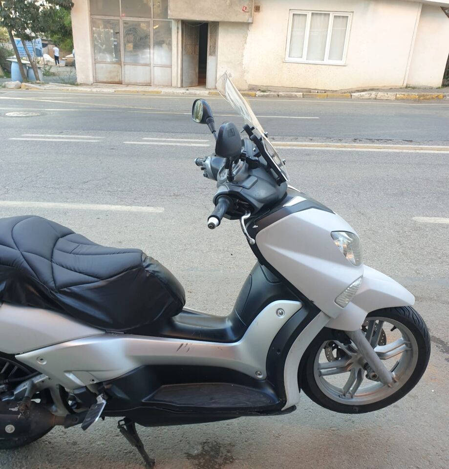 MOTOCAM Yamaha Xenter 150 Ön Cam 2013-2016 Model 40cm Şeffaf Renkli 4mm