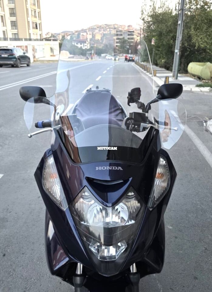 MOTOCAM Honda Silverwing FJS 400 Ön Cam 2001-2012 Model 68cm Şeffaf Renkli 4mm ELCİKLİ