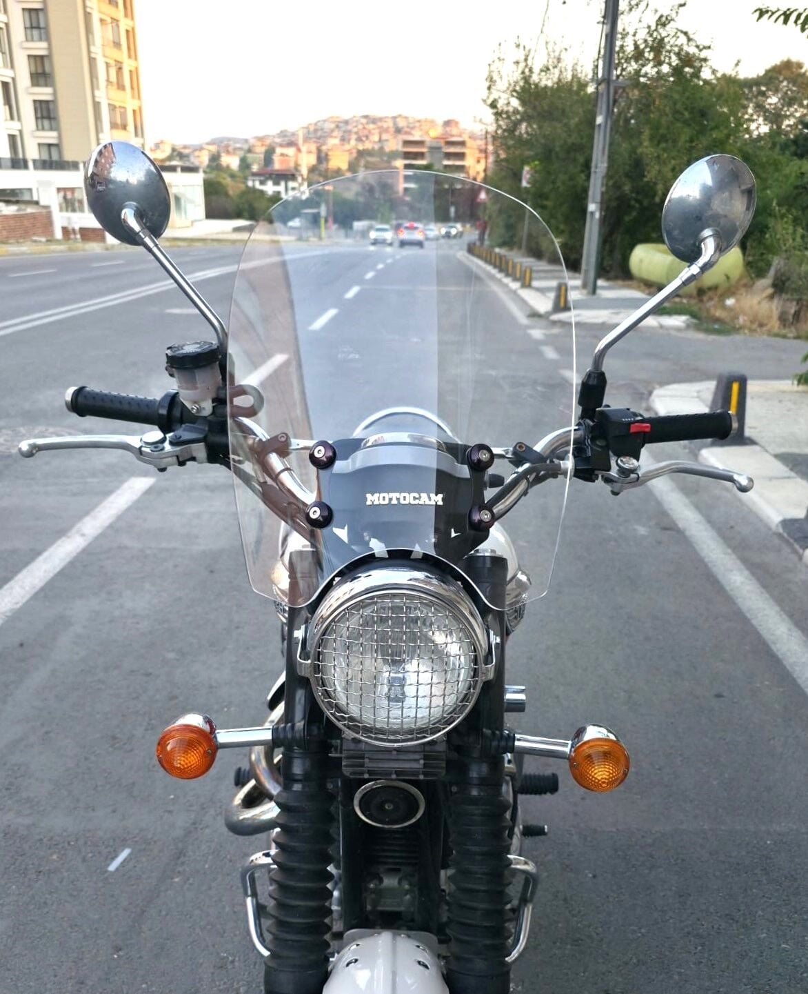 MOTOCAM Trıumph Scrambler 900 Ön Cam 2005-2025-2026 Model 45cm Şeffaf Renkli 4mm