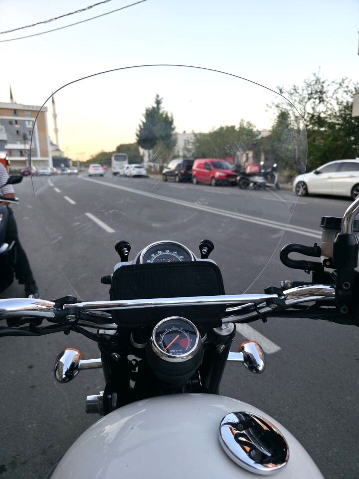 MOTOCAM Trıumph Scrambler 900 Ön Cam 2005-2025-2026 Model 45cm Şeffaf Renkli 4mm