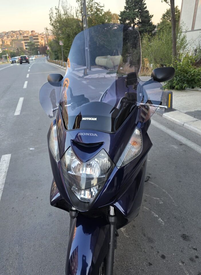 MOTOCAM Honda Silverwing FJS 600 Ön Cam 2001-2012 Model 68cm Füme Renkli 4mm ELCİKLİ