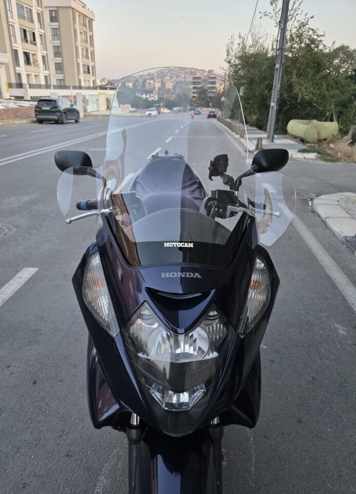 MOTOCAM Honda Silverwing FJS 600 Ön Cam 2001-2012 Model 68cm Şeffaf Renkli 4mm ELCİKLİ