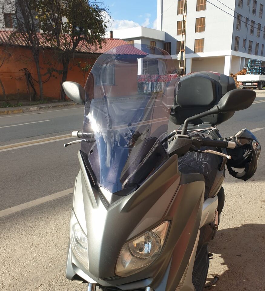 MOTOCAM Yamaha Xmax 250 Siperlik Ön Cam 2011-2013 Model 55cm Füme Renkli 4mm KISA SPOR CAM