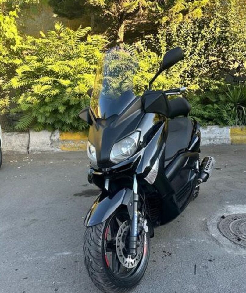 MOTOCAM Yamaha Xmax 250 Siperlik Ön Cam 2011-2013 Model 55cm Füme Renkli 4mm KISA SPOR CAM