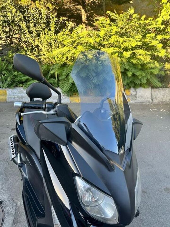 MOTOCAM Yamaha Xmax 250 Siperlik Ön Cam 2011-2013 Model 55cm Füme Renkli 4mm KISA SPOR CAM