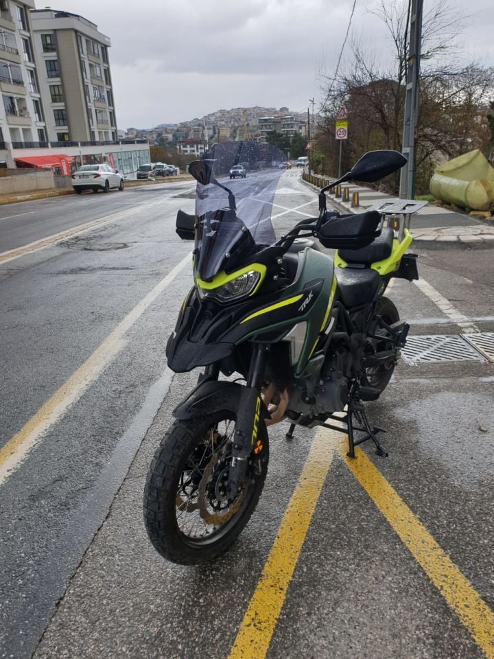 Benelli TRK 702 X Ön Cam 2. Tasarım 2024-2025 Model 51cm