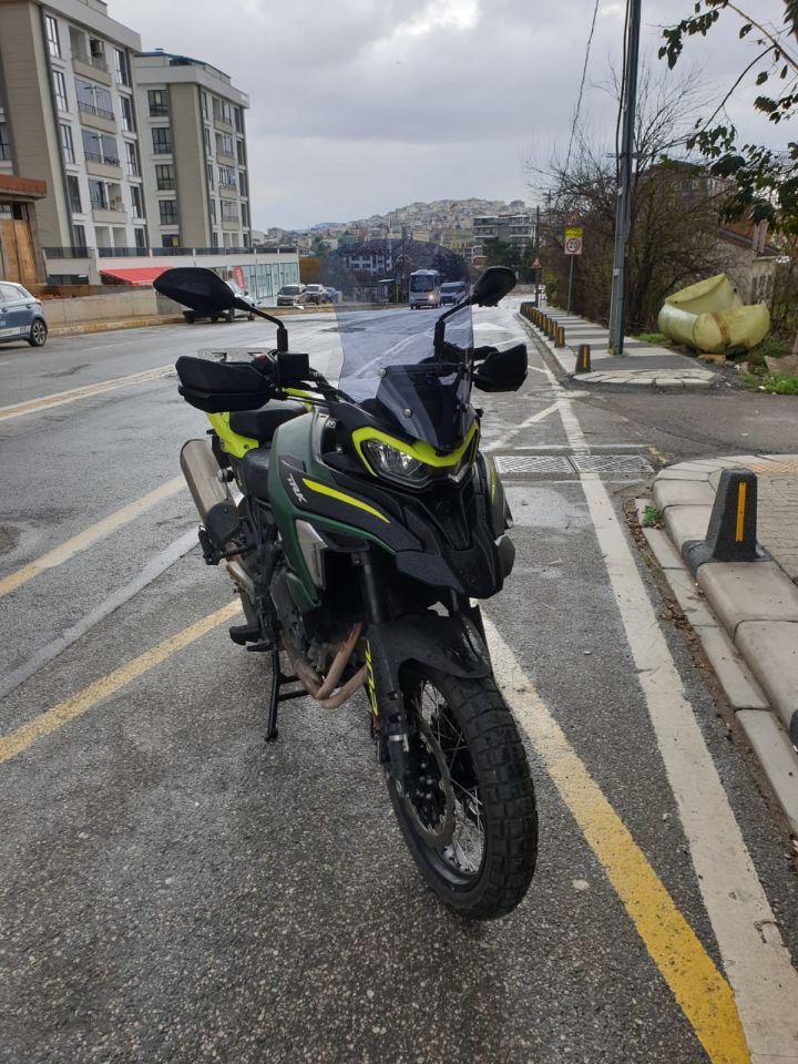 Benelli TRK 702 X Ön Cam 2. Tasarım 2024-2025 Model 51cm