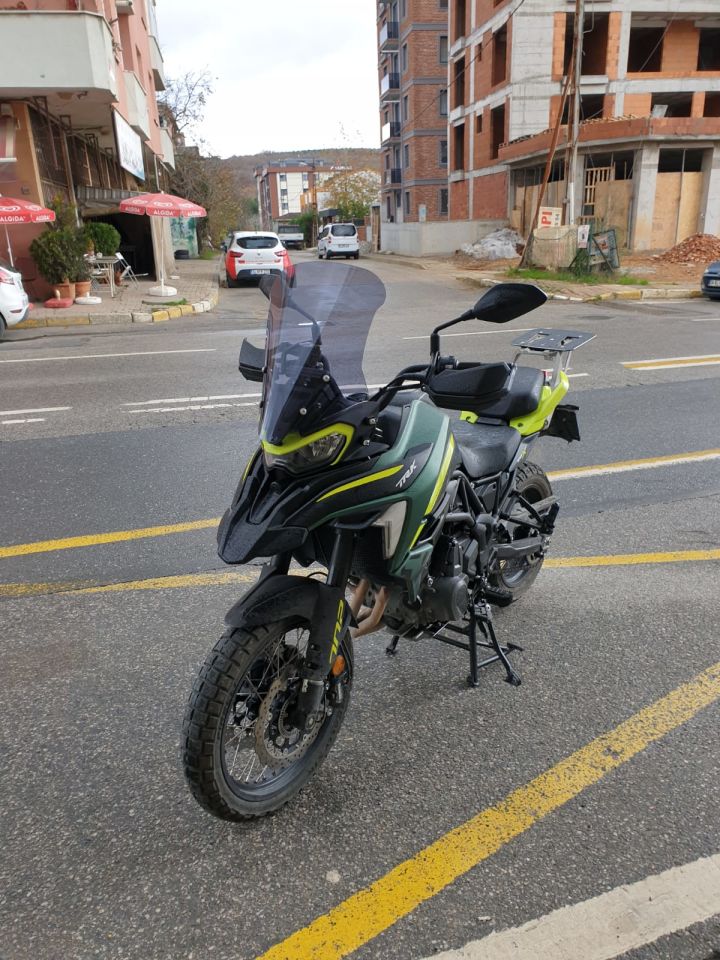 Benelli TRK 702 X Ön Cam 2. Tasarım 2024-2025 Model 51cm