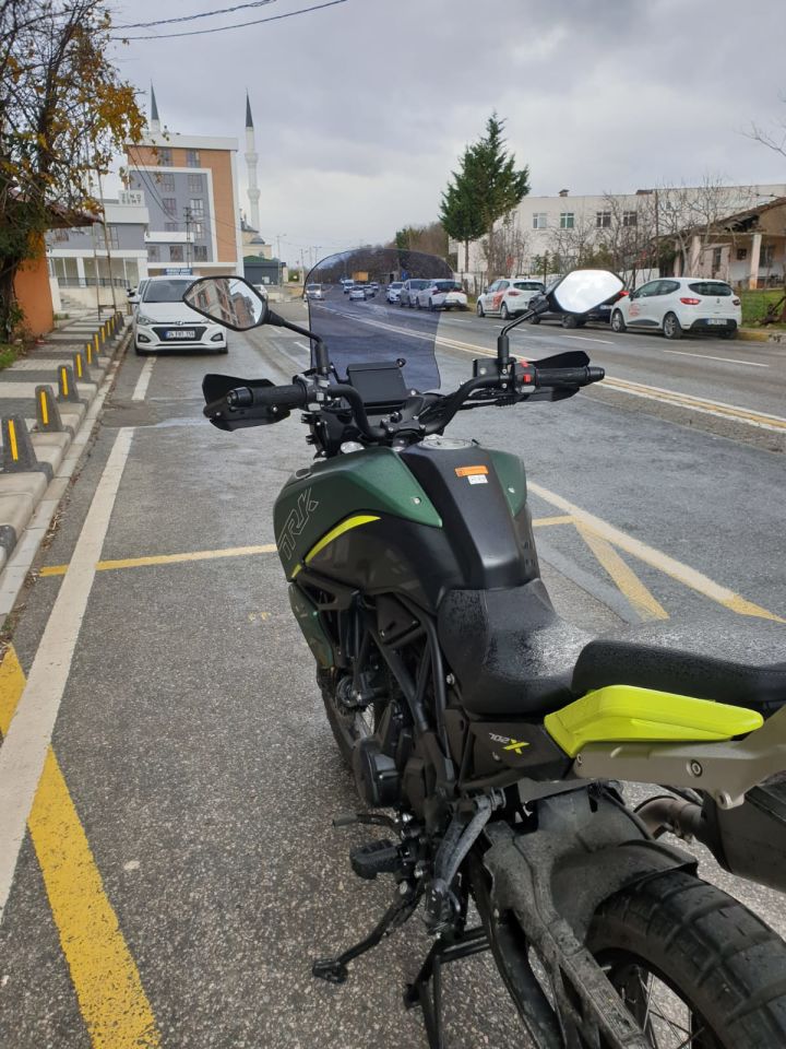 Benelli TRK 702 X Ön Cam 2. Tasarım 2024-2025 Model 51cm Açıkfüme Renkli