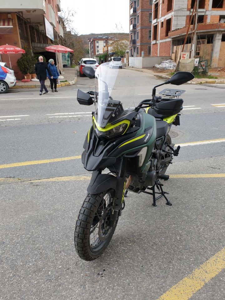 Benelli TRK 702 X Ön Cam 2. Tasarım 2024-2025 Model 51cm Şeffaf Renkli