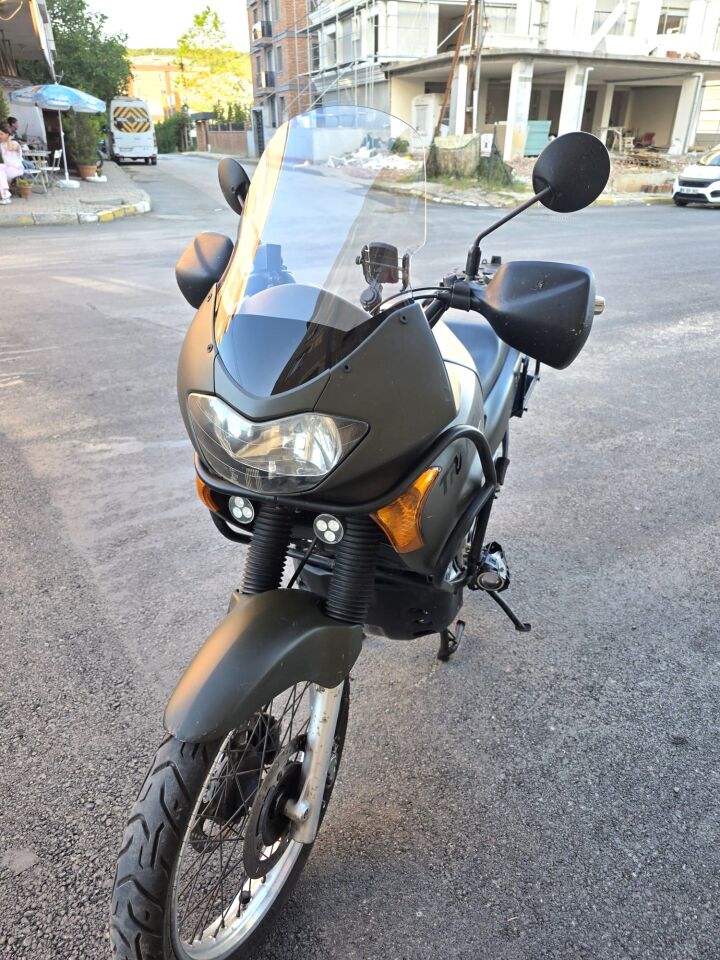 MOTOCAM Honda Transalp XL 650 Siperlik Ön Cam 2000-2008 Model 54cm Şeffaf Renkli 4mm