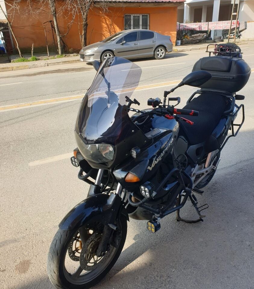 MOTOCAM Honda Varadero Ön Cam 1999-2003 Model 54cm Füme Renkli 4mm