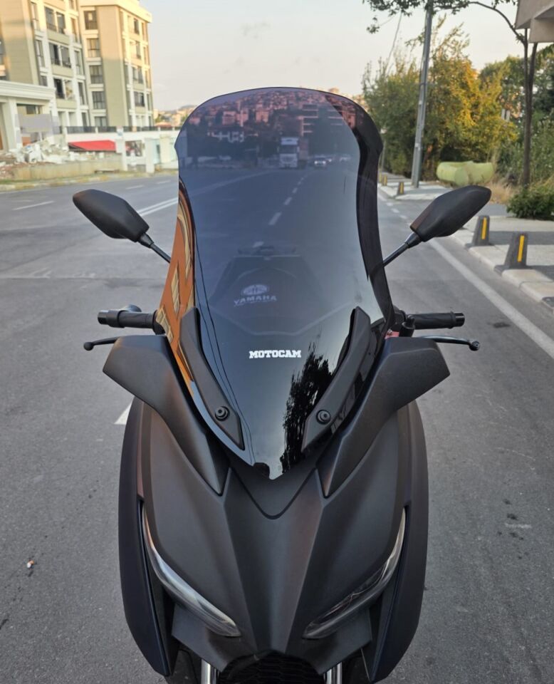 MOTOCAM Yamaha Xmax Ön Cam 2018-2022 Model 65cm Siyah Renkli 4mm