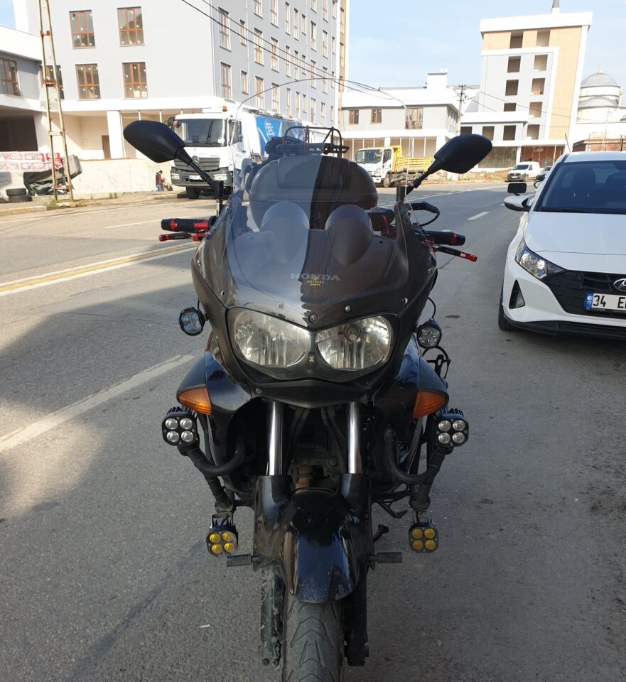 MOTOCAM Honda Varadero Ön Cam 1999-2003 Model 54cm Şeffaf Renkli 4mm