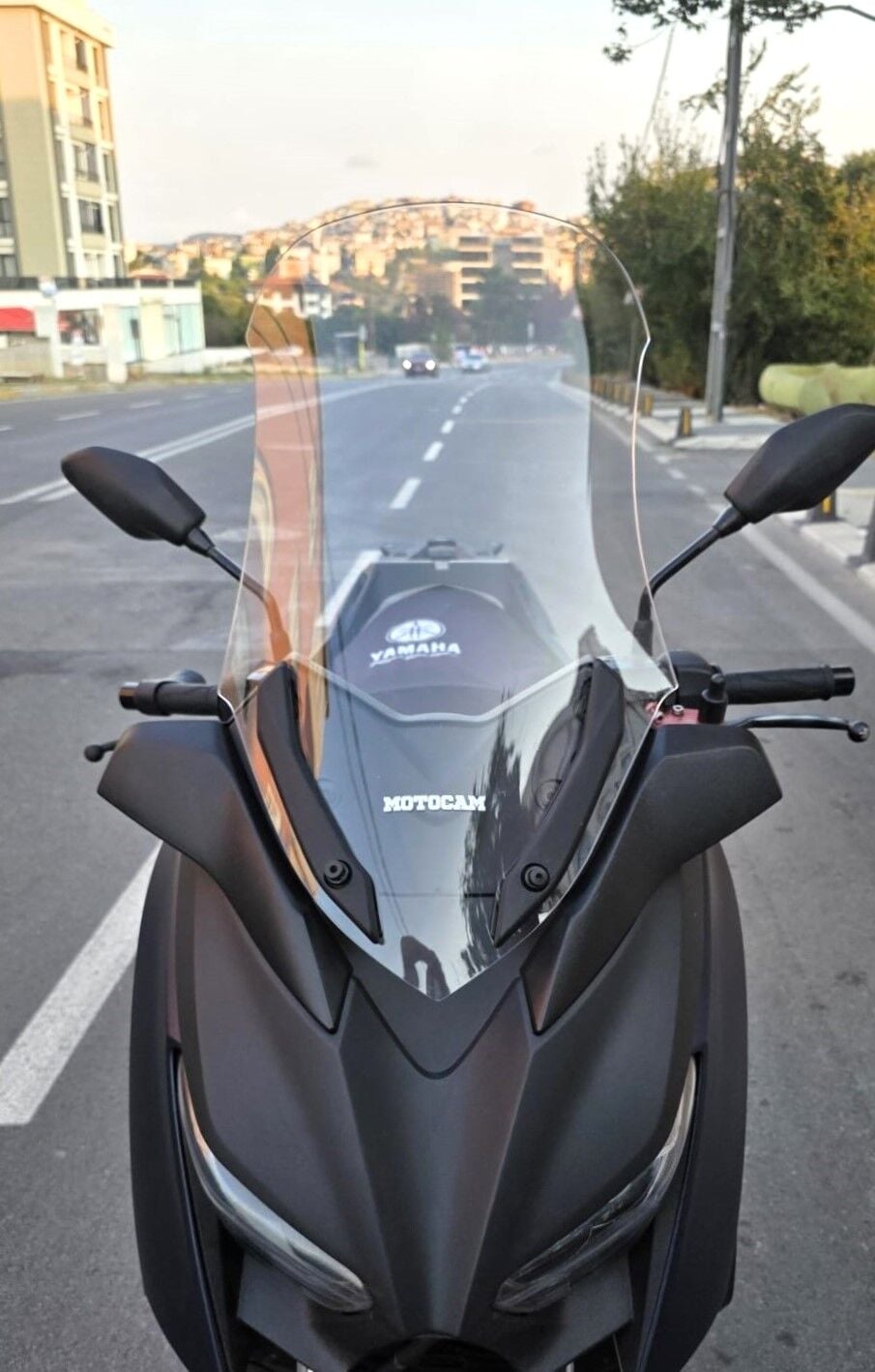 MOTOCAM Yamaha Xmax Ön Cam 2018-2022 Model 65cm Şeffaf Renkli 4mm