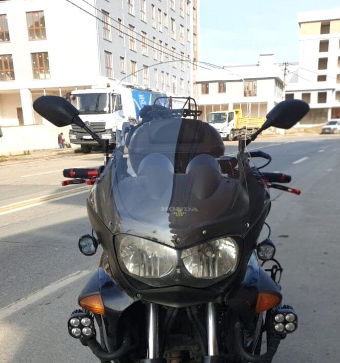 MOTOCAM Honda Varadero Ön Cam 1999-2003 Model 54cm Şeffaf Renkli 4mm