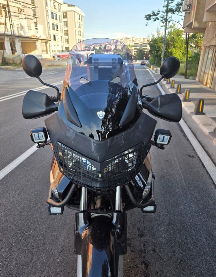 MOTOCAM Honda Varadero XL 1000 Ön Cam 2004-2011 Model 48cm Füme Renkli 4mm