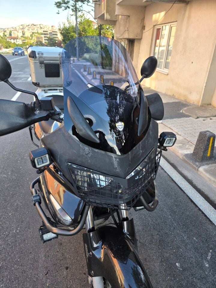 MOTOCAM Honda Varadero XL 1000 Ön Cam 2004-2011 Model 48cm Füme Renkli 4mm