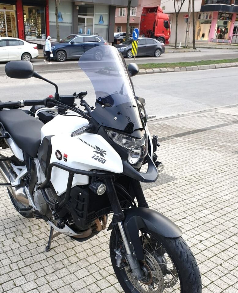 MOTOCAM Honda VFR 1200 Ön Cam 2012-2015 Model 50cm Füme Renkli 4mm