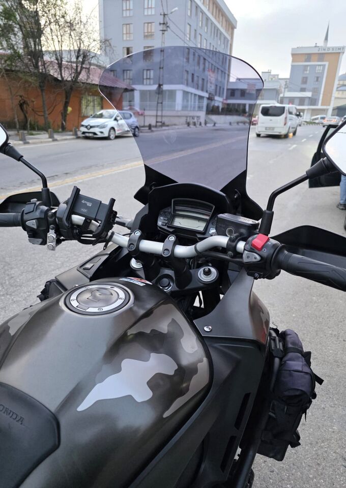 MOTOCAM Honda VFR 1200 Ön Cam 2012-2015 Model 58cm Füme Renkli 4mm