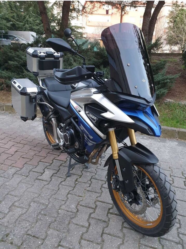 MOTOCAM Voge DS 625X Ön Cam 2023-2026 Model 56cm Siyah Renkli 4mm GENİŞ MODEL