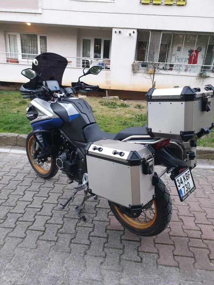 MOTOCAM Voge DS 625X Ön Cam 2023-2026 Model 56cm Siyah Renkli 4mm GENİŞ MODEL