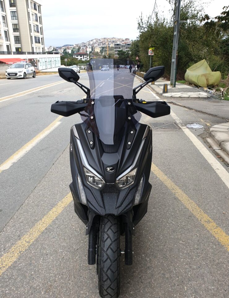 MOTOCAM Kymco DTX 250 Ön Cam 2021-2026 Model 55cm Füme Renkli 4mm ORTA BOYLU